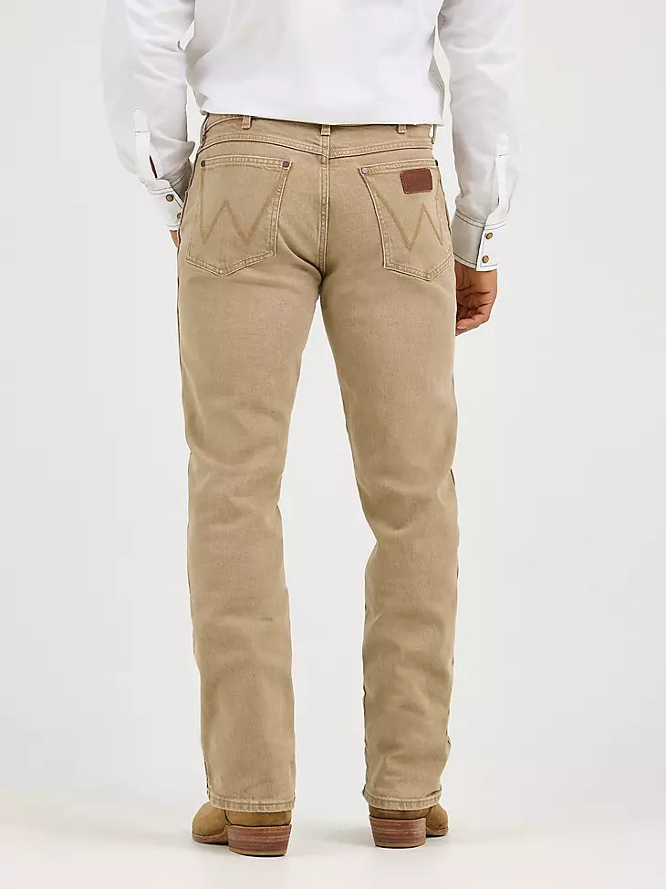 Wrangler Men’s Retro Slim Fit Straight Leg Jean: Saddle Tan
