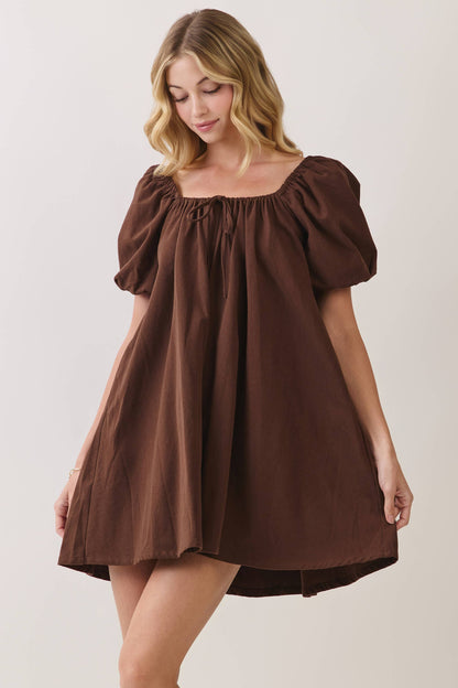 Bonnie Scoop Neck Puff Sleeve Babydoll Mini Dress: Chocolate
