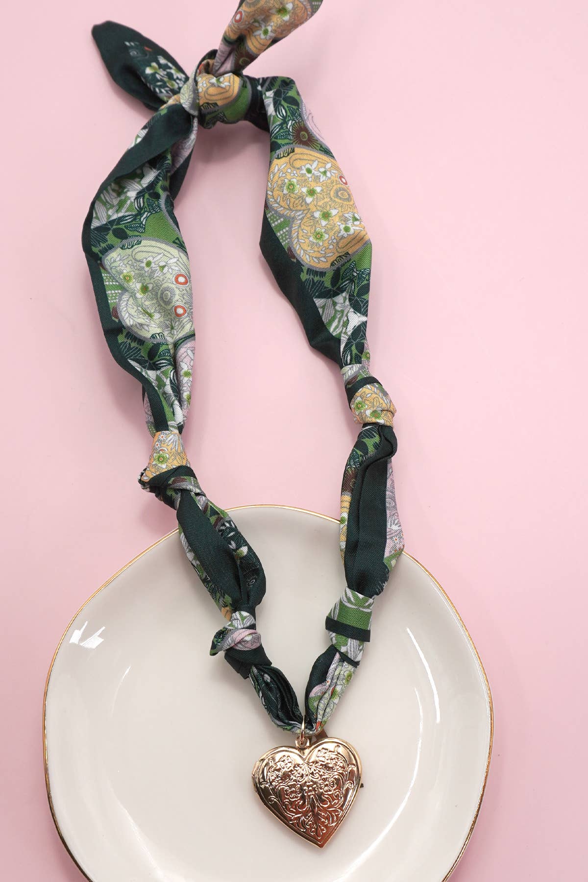 HANDMADE SCARF CHARM NECKLACE: Green Clover Paisley Heart Locket