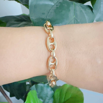 Equestrian Gemini Twist Link Bracelet – Horsebit-Inspired Gold Design