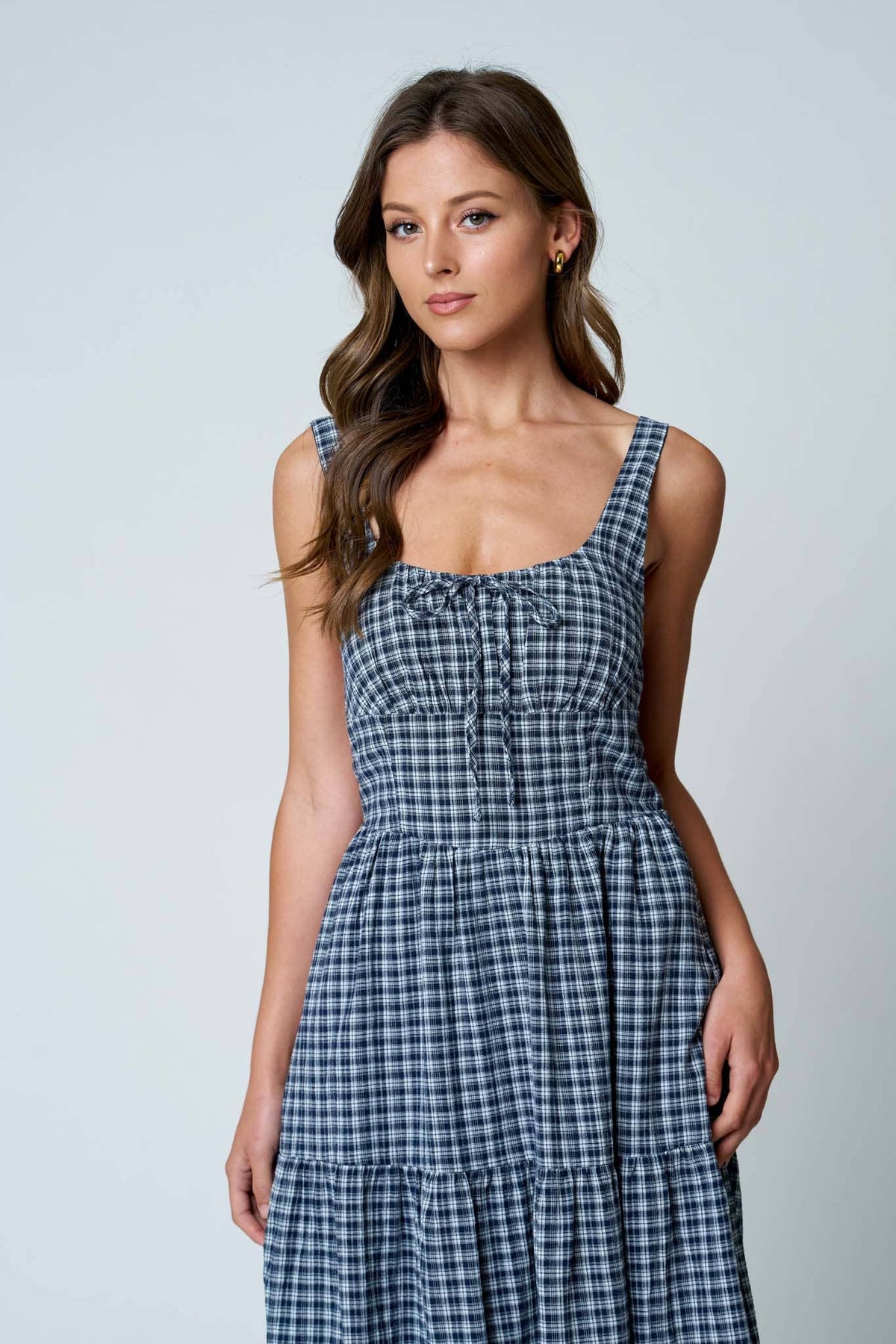 Clara Plaid Scoop Neck Tie-Front Tiered Midi Dress: Navy