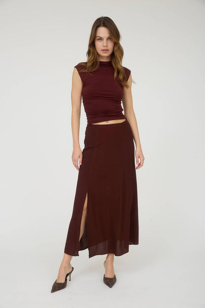 Fiona Side Slit Lightweight Midi Skirt: Burgundy
