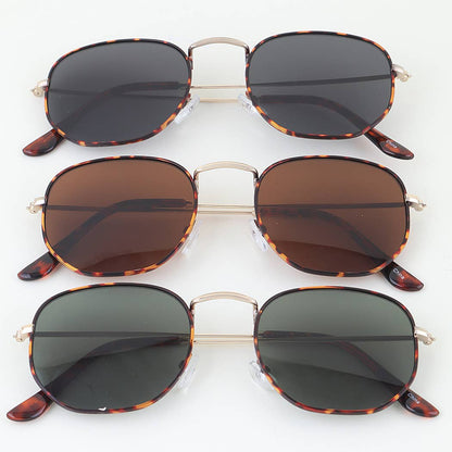 Ribbed Tortoise Box Tinted Sunglasses: MIX