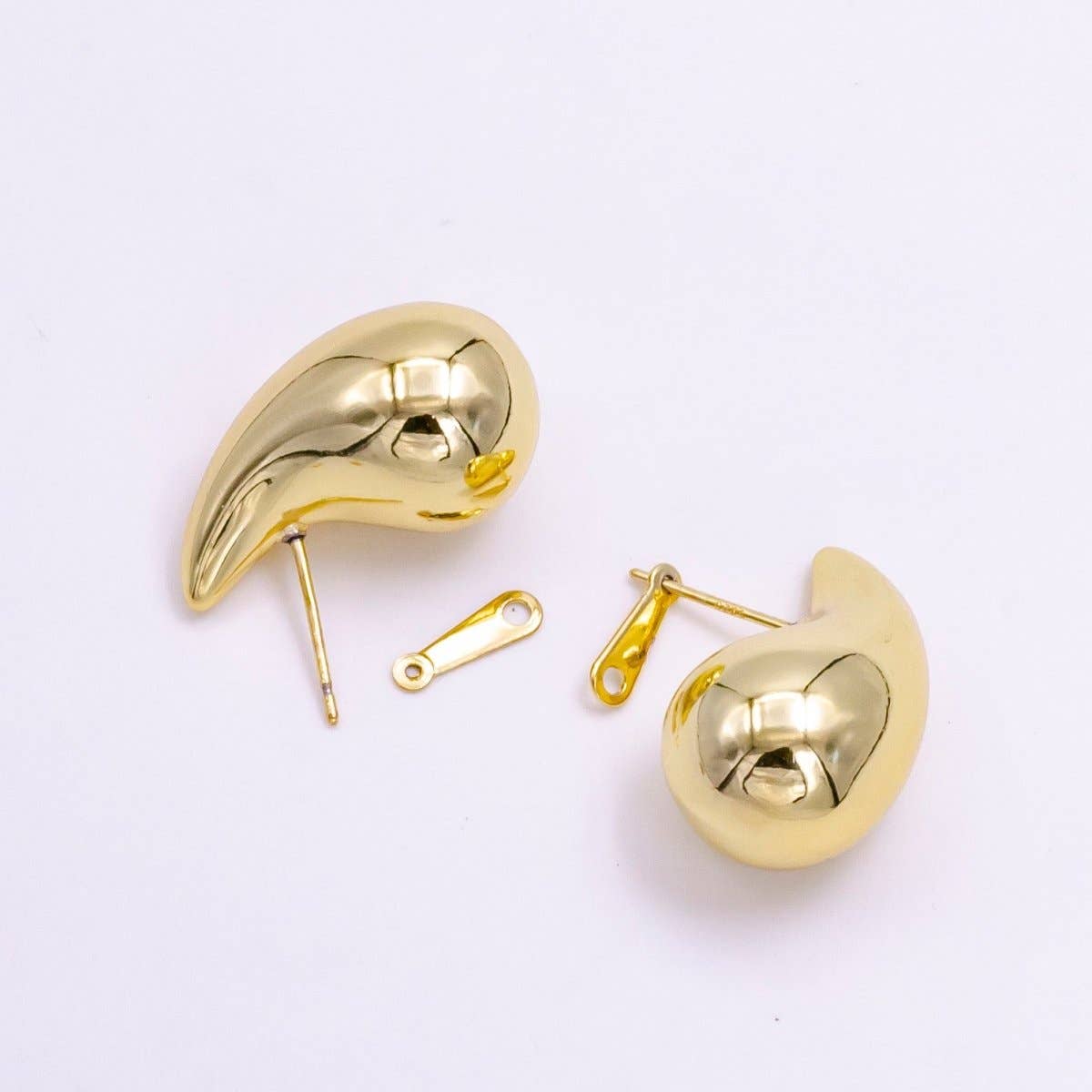 14K Gold Filled 25mm Chunky Modern Teardrop Stud Earrings in Gold & Silver