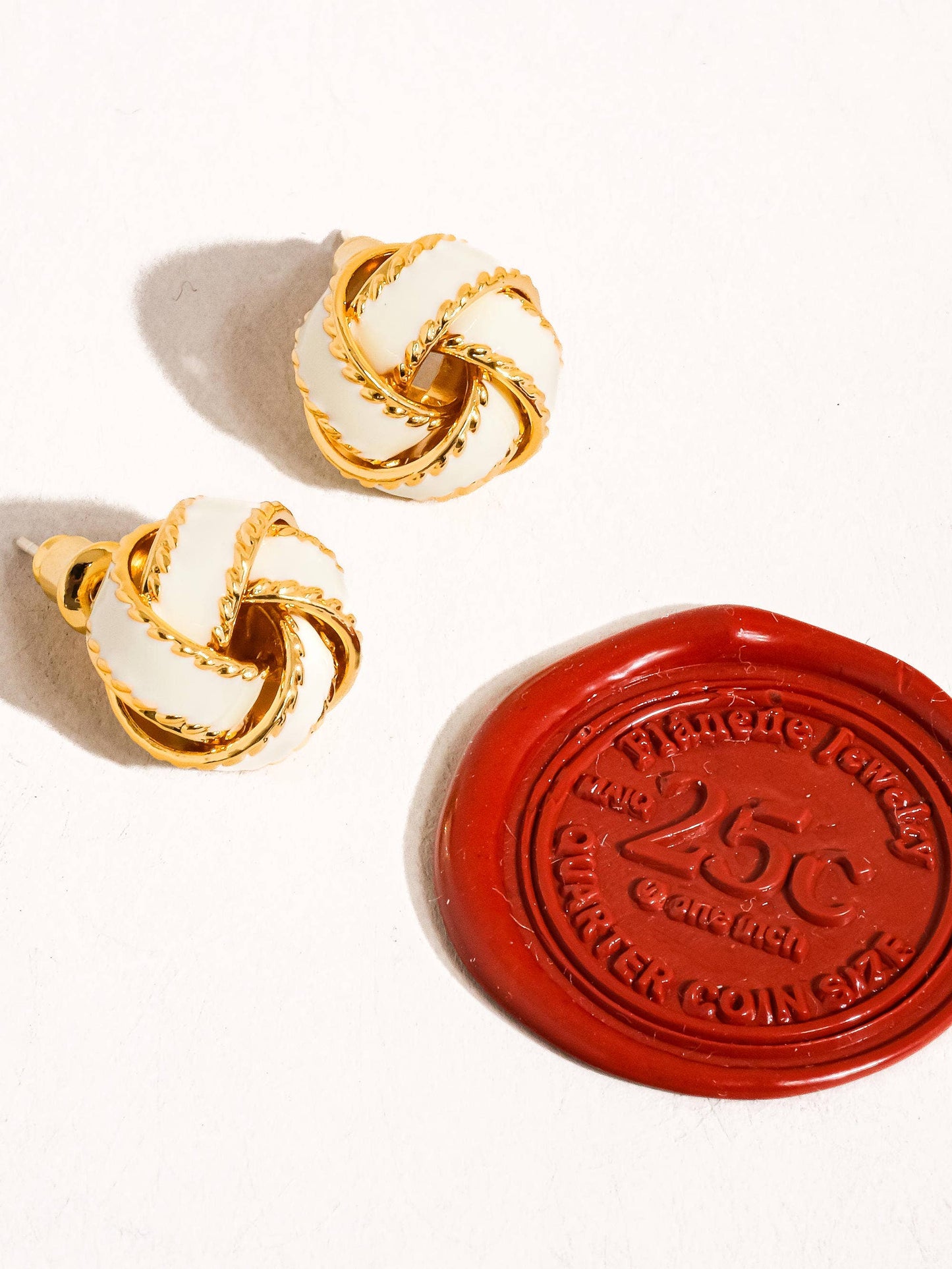 Astor 18K Gold Basket Weaved Ball Studs: Black