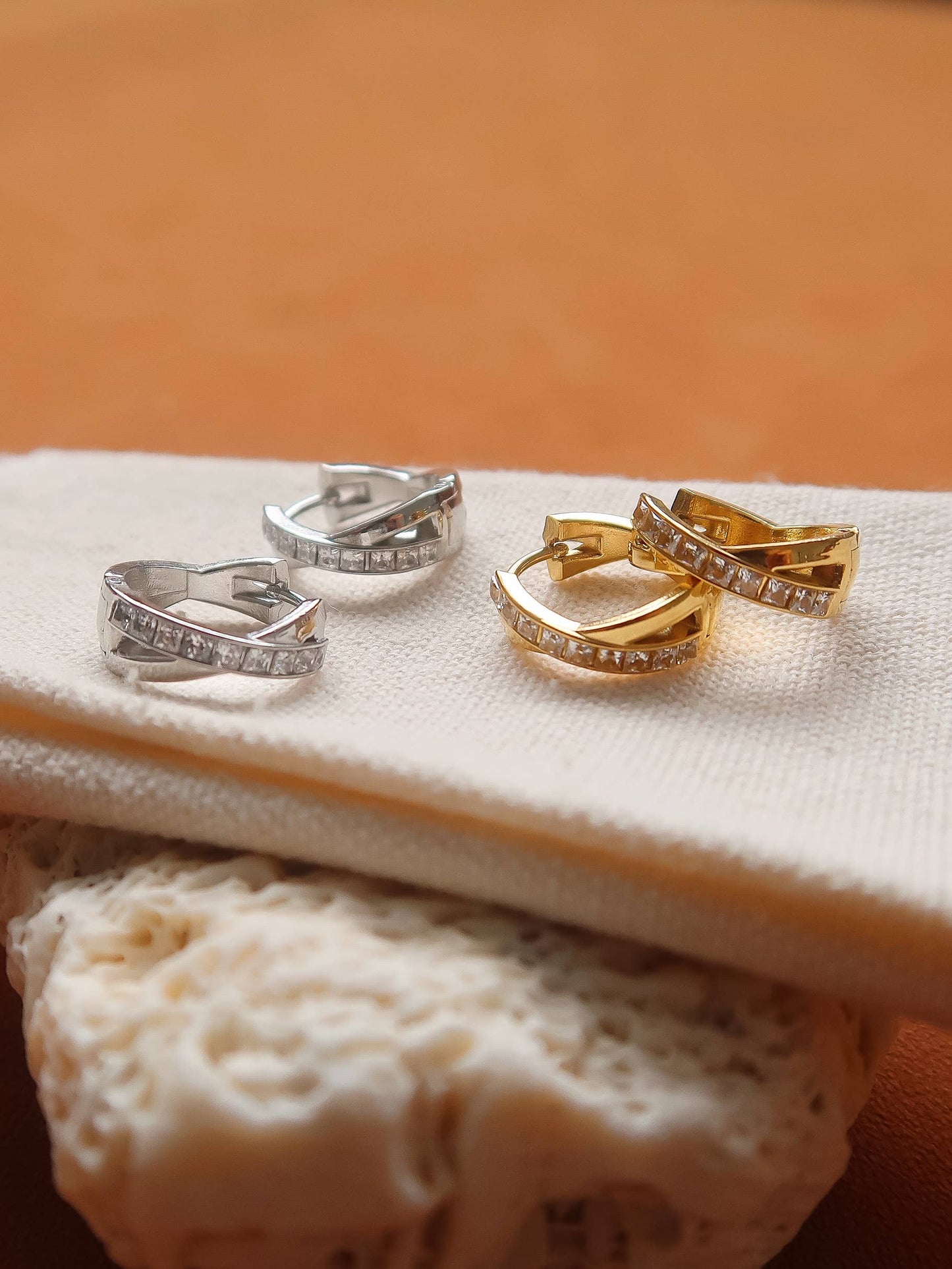 Maissac 18K Gold Non-Tarnish CZ Crossover Huggie Earrings: Yellow Gold