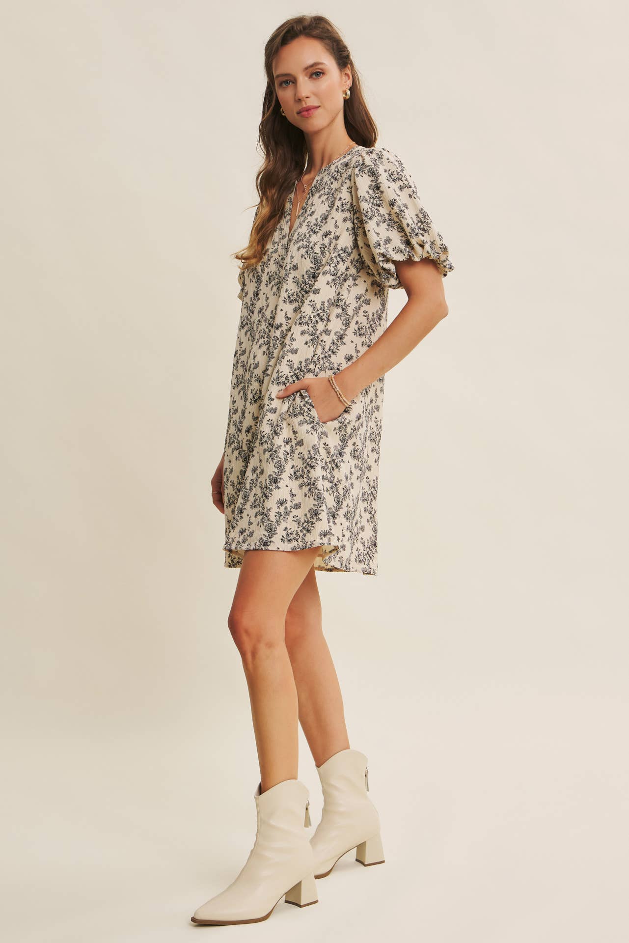 Patsy Textured Floral Mini A-Line Dress with Bubble Sleeves: Vanilla