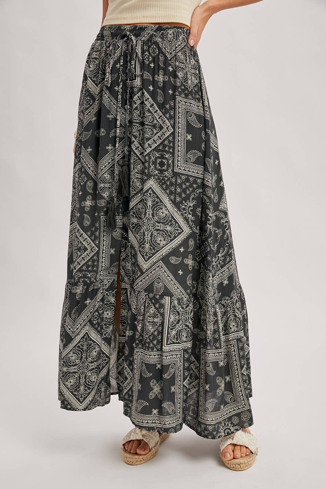 BOHO PRINT TIERED BUTTON DOWN FRONT MAXI SKIRT: ASH