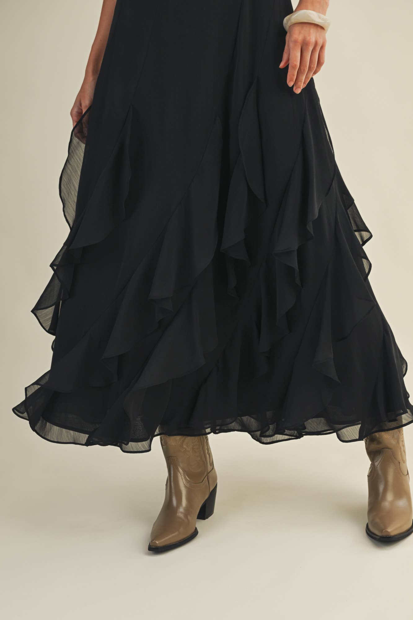 Lace V-Neck Cascading Ruffle Dress: Black / S