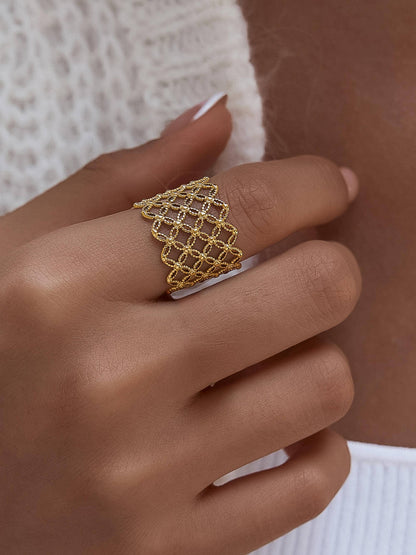 Alizée 18K Gold Non-Tarnish Lattice Statement Ring: Yellow Gold