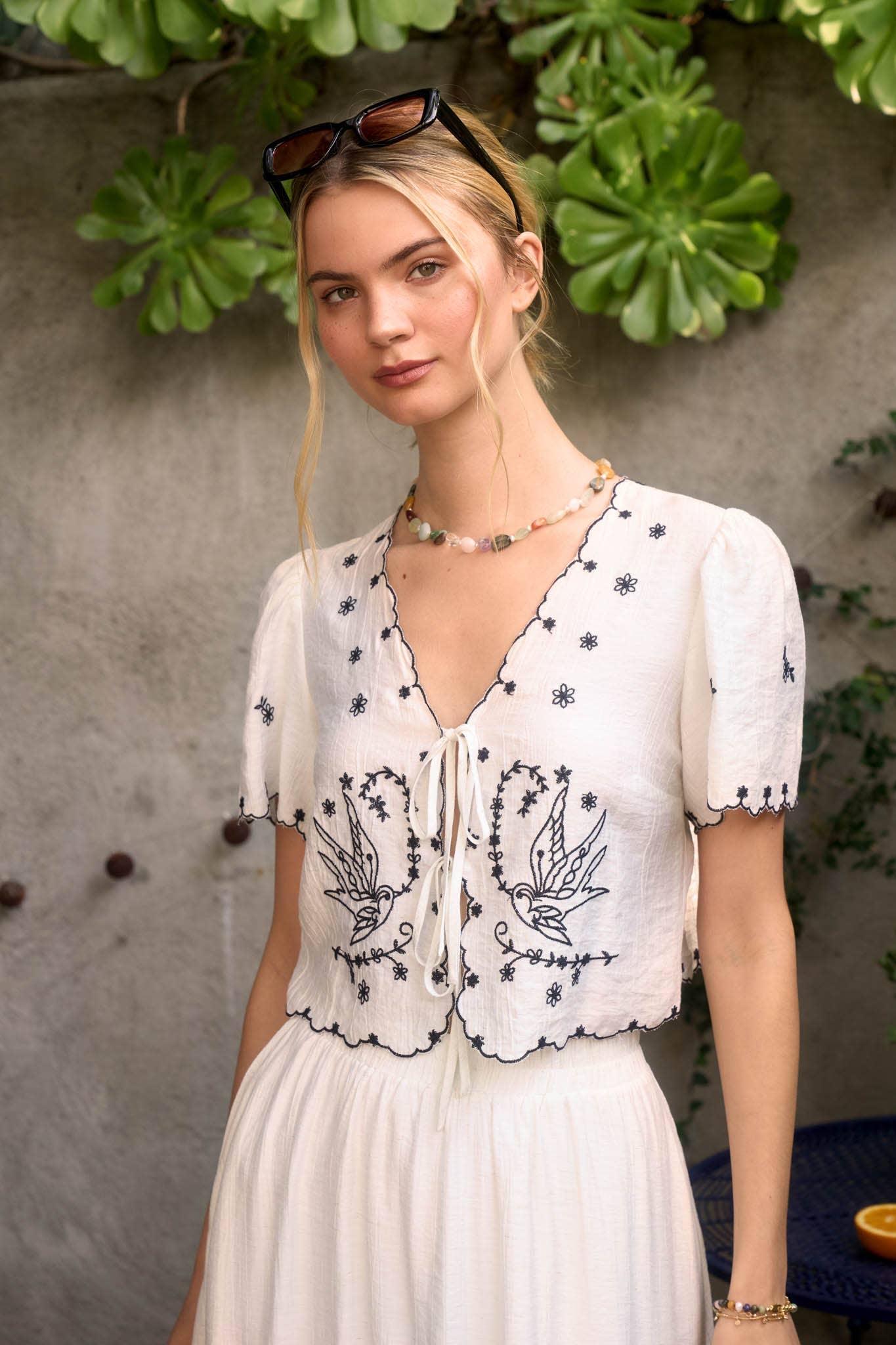 Sparrow Bird Embroidery Tie Top: Ivory