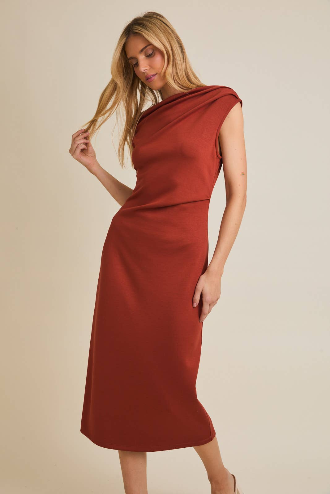 Ophelia One Shoulder Sleeveless Midi Dress: Rust
