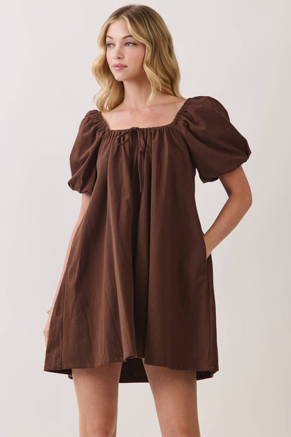 Bonnie Scoop Neck Puff Sleeve Babydoll Mini Dress: Chocolate