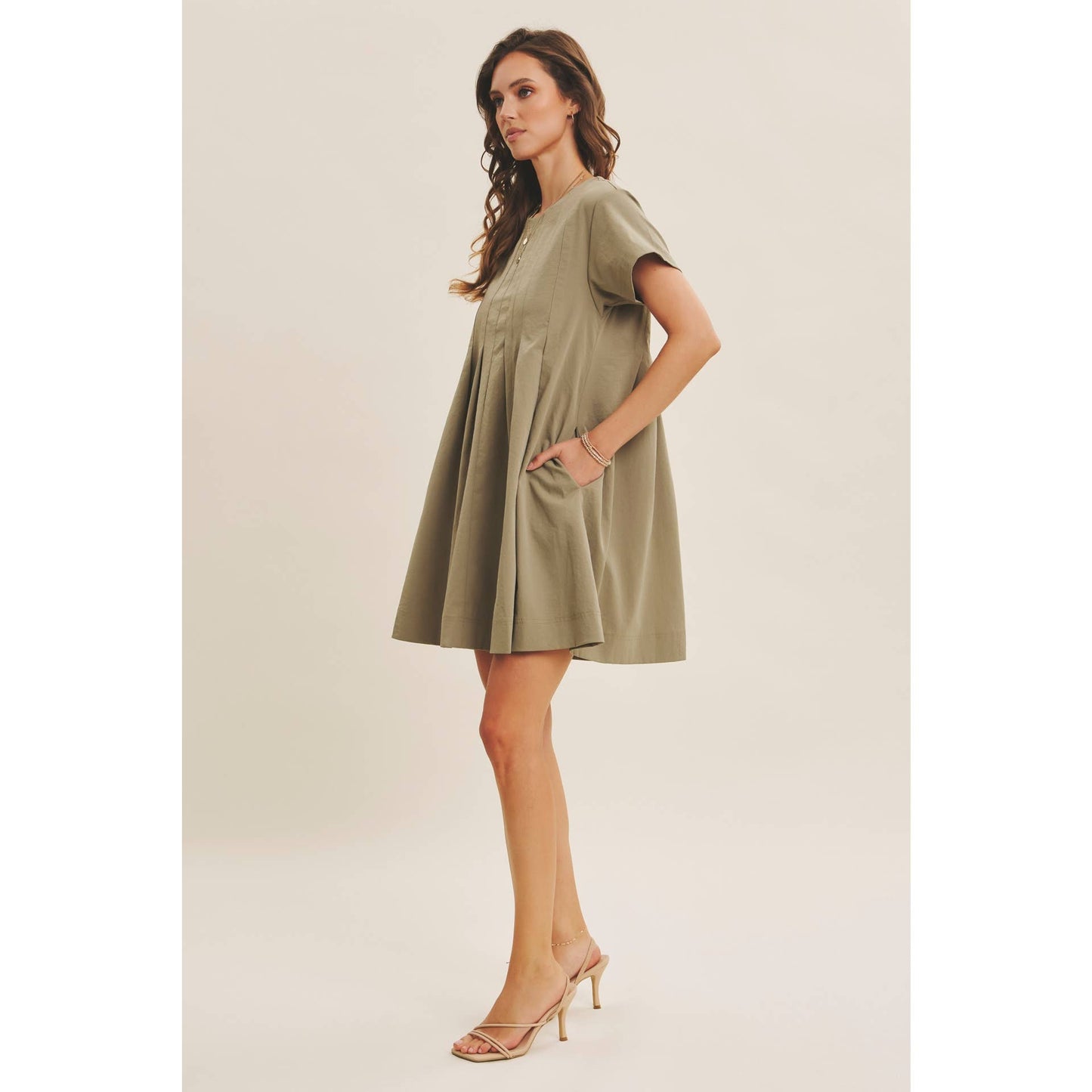 Easygoing Pleated Detail Mini Dress with Pockets: Olive