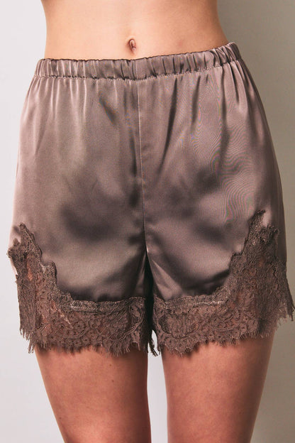 Vivi Elastic Waist Mid Rise Lace Trim Shorts: Light Mocha