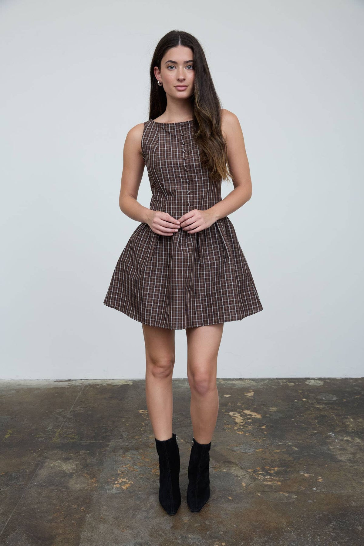 Remi Plaid Boat Neck Mini Dress: Brown Plaid