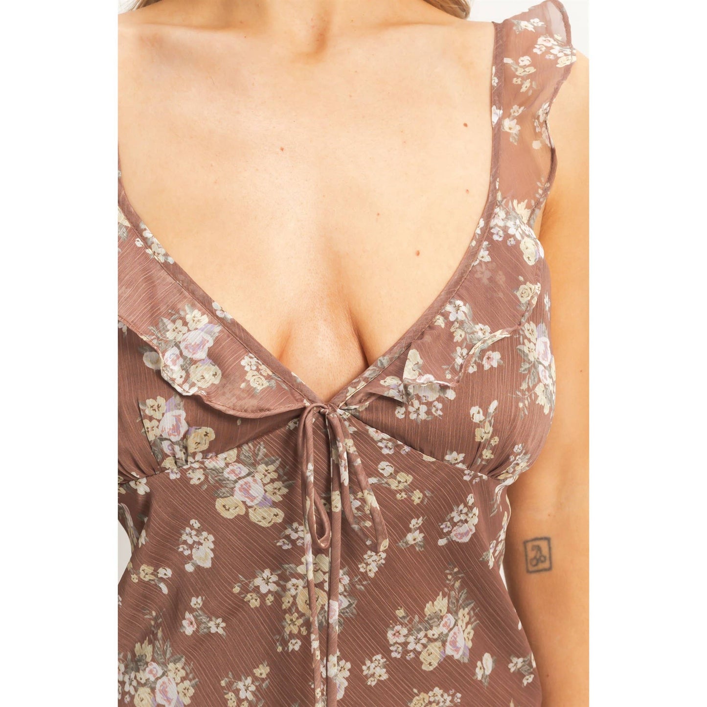 Sadie Floral Ruffle Strap Midi Dress: BROWN