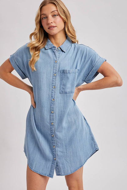 Annie Denim Button Down Shirt Dress: Light Wash
