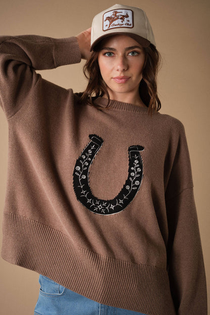 60101W Embroidered Horseshoe Sweater: IVORY / S-M-L (2-2-2)