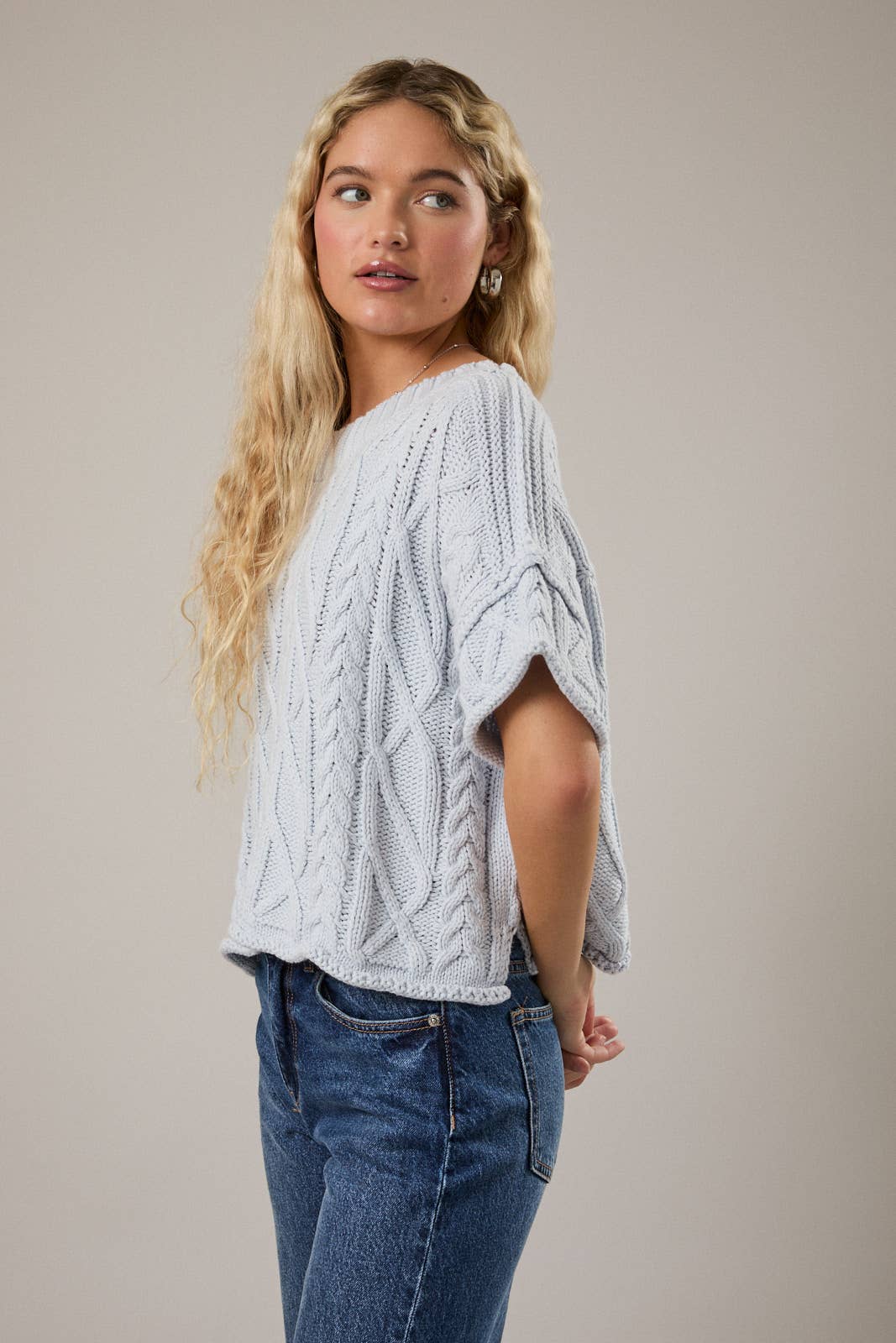 Sky Round Neck Short Sleeve Cable Knit Sweater Top: Lt Blue
