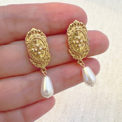 Vintage Cross Pearl Drop Earrings – Elegant Teardrop Accents