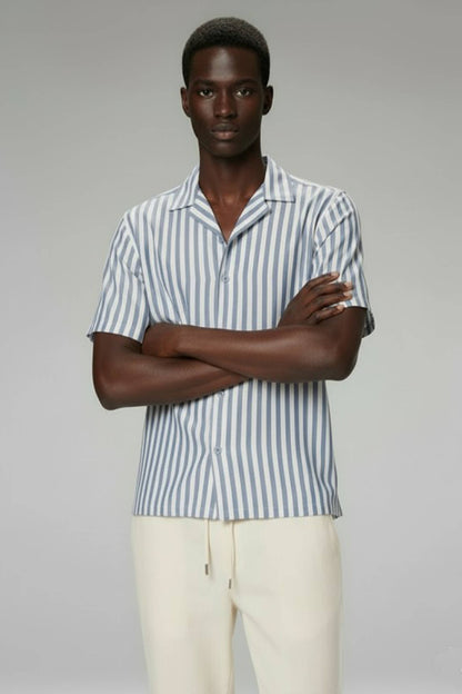 Camp Collar Shirt / Cuban Collar Shirt / Cabana Shirt: HB-88/01 SKY / XL