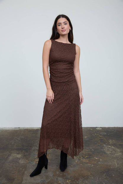 LACE HANDKERCHIEF MIDI SKIRT: CREAM